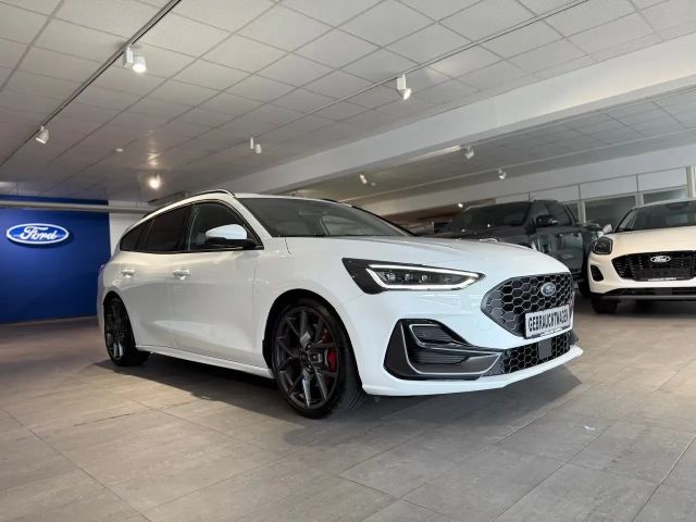 Ford Focus EcoBoost ST Line Wagon