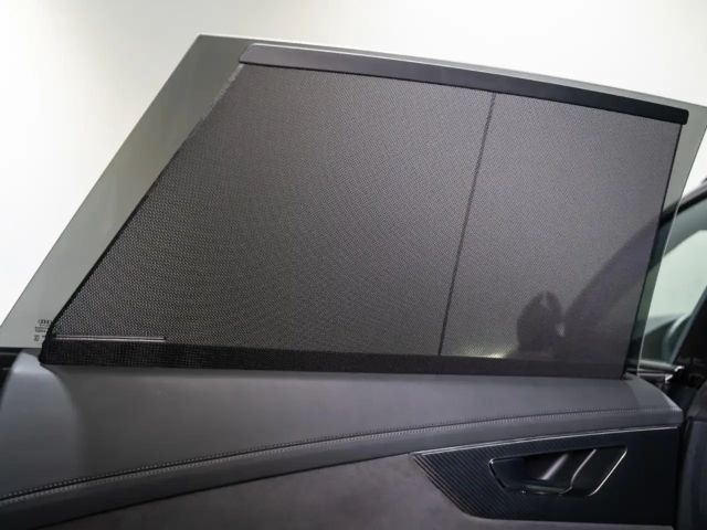 Audi SQ8 EXCLUSIVE BLACK PANO AHK MATRIX HUD 3D B&O 23Z 4x