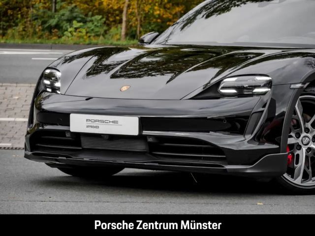 Porsche Taycan 4S Cross Turismo