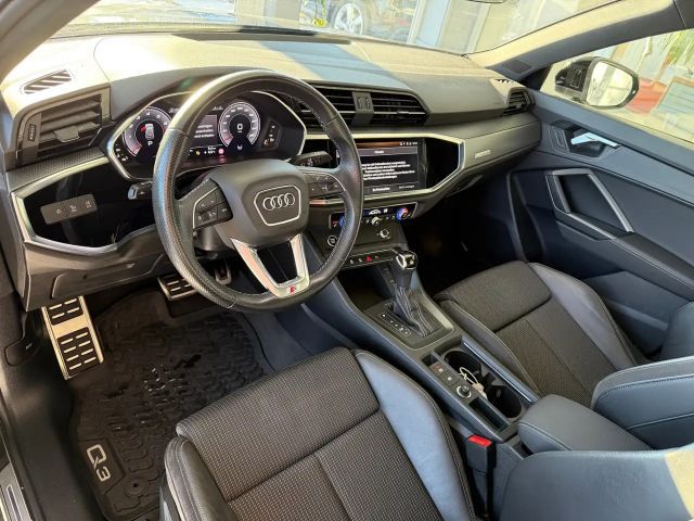 Audi Q3 35 TFSI S-Line