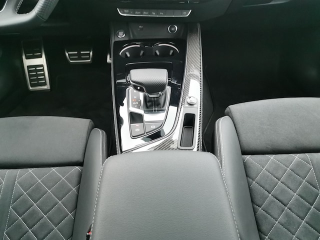 Audi A4 40 TFSI Avant Quattro S-Line S-Tronic