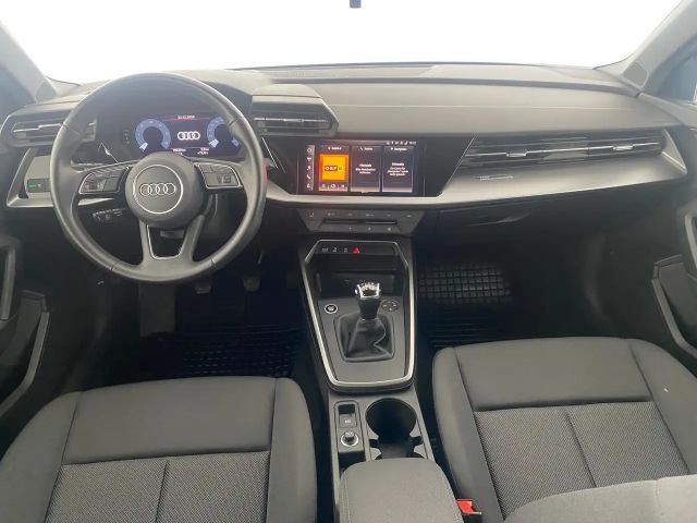 Audi A3 30 TDI Sedan