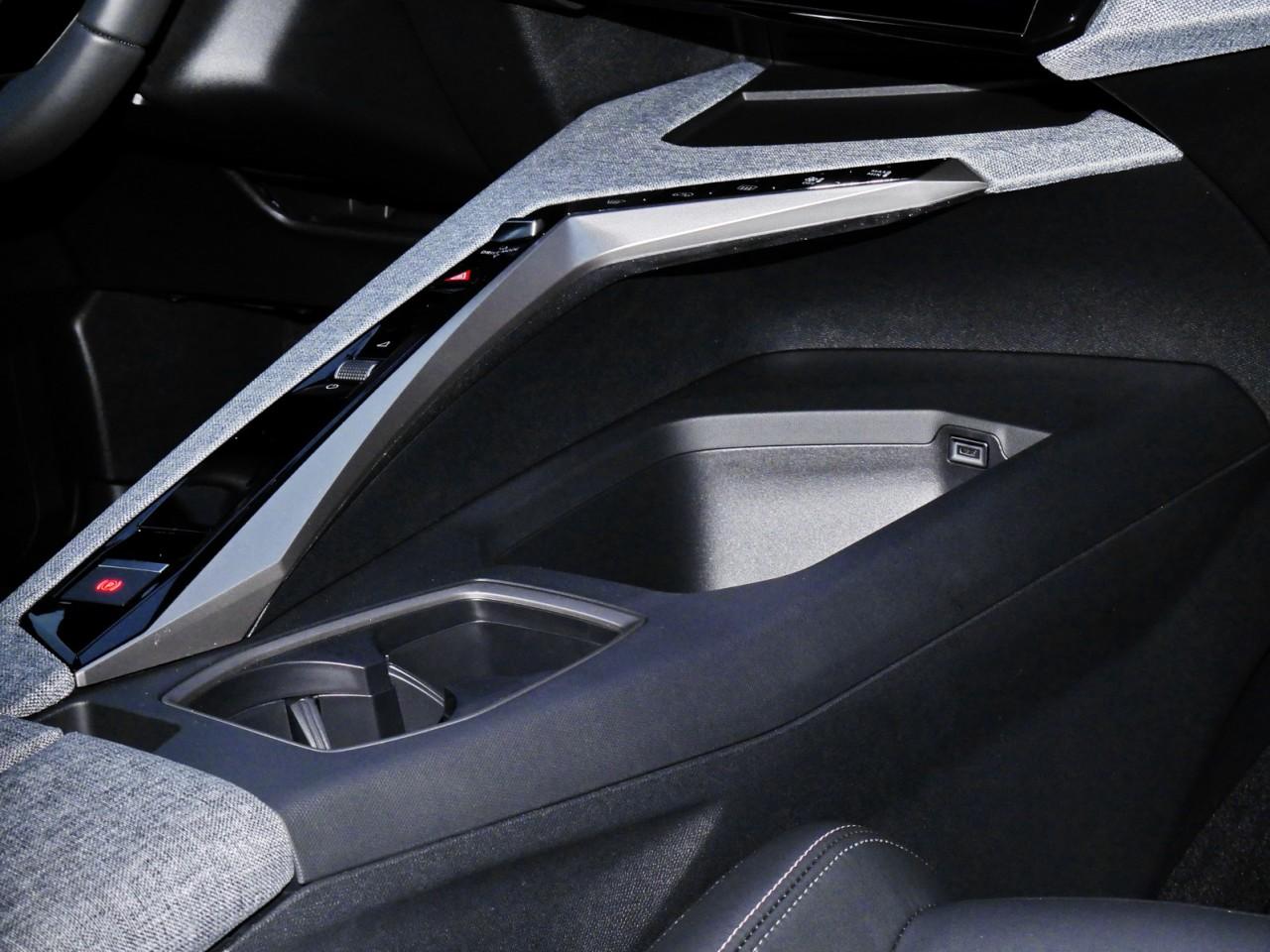 Peugeot 5008 Allure Pack Executive Hybrid