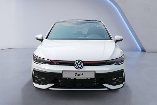 Volkswagen Golf 2.0 TSI DSG