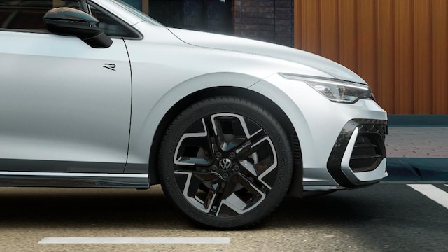 Volkswagen Golf Golf 1,5     R-L  BT110eTSID7F