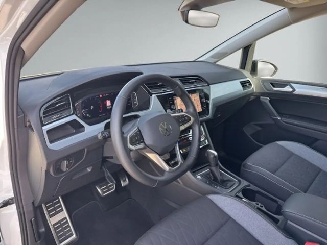 Volkswagen Touran 1.5 TSI DSG