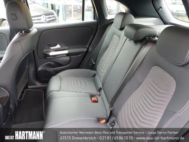 Mercedes-Benz GLA 180 Progressive