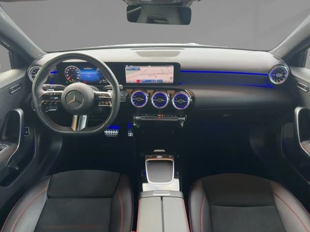 Mercedes-Benz A 250 A 250 e AMG Line
