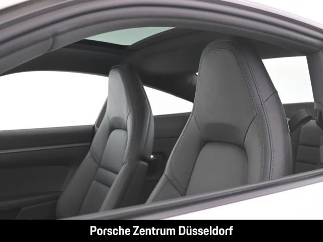 Porsche 992 Carrera Coupé