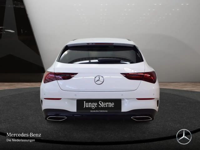 Mercedes-Benz CLA 200 AMG Line