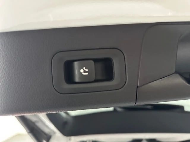 Mercedes-Benz B 200 Progressive Sedan