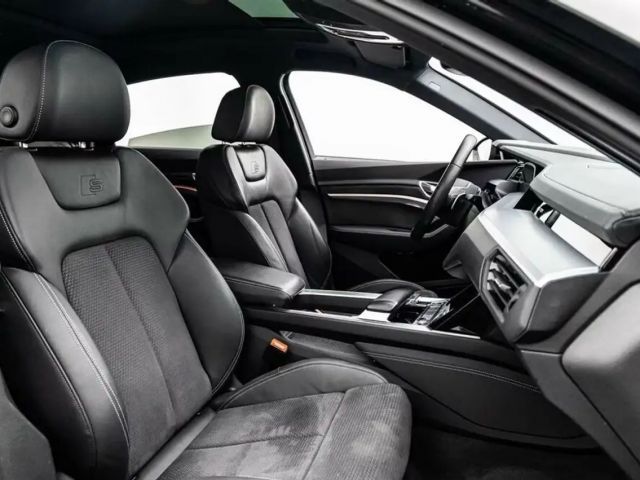 Audi e-tron 55 S-Line