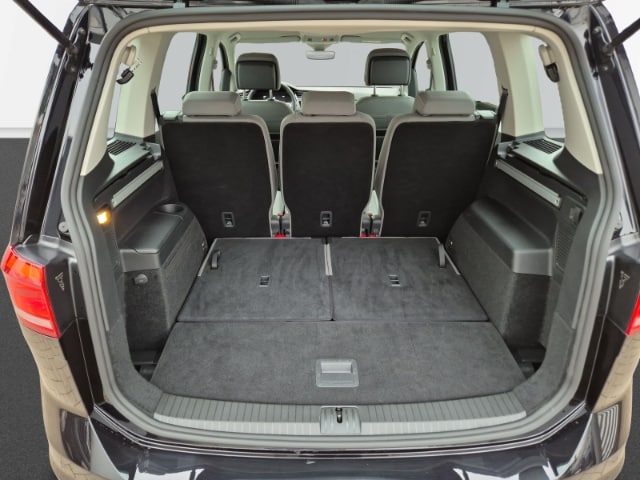 Volkswagen Touran 1,5 TSI Comfortline 7-Sitzer Navi SHZ AppConnect