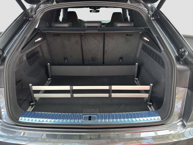 Audi RS Q8 Performance Quattro