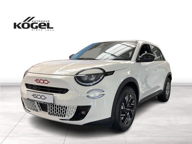 Fiat 600e Elektro RED