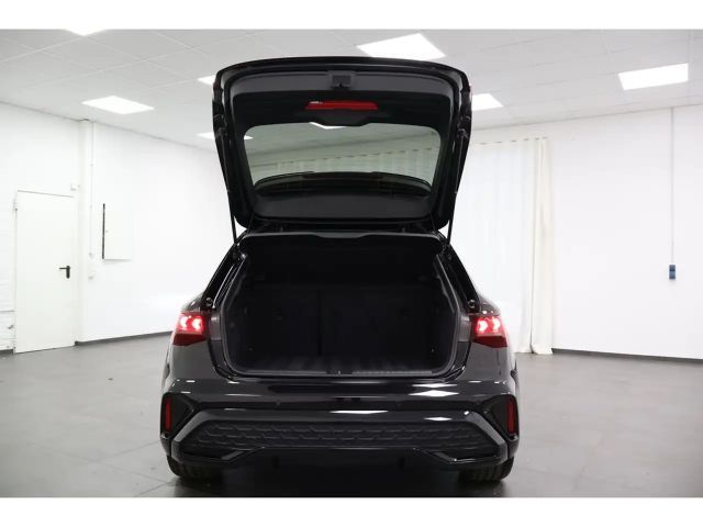 Audi A3 35 TFSI S-Line Sedan Sportback