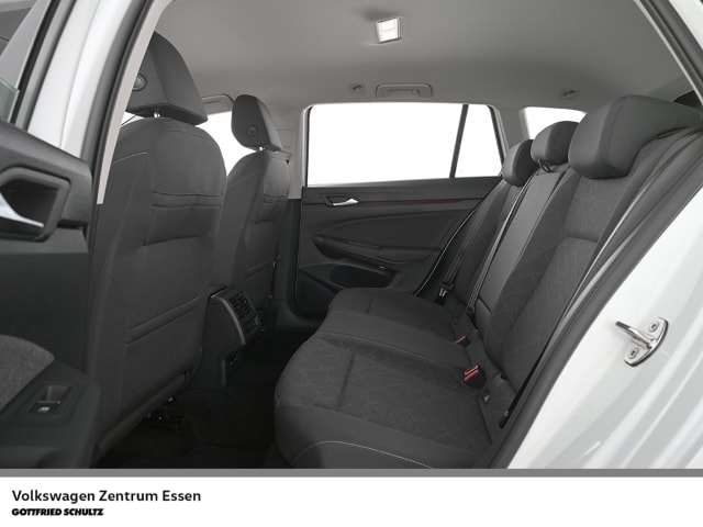 Volkswagen Golf Life Variant