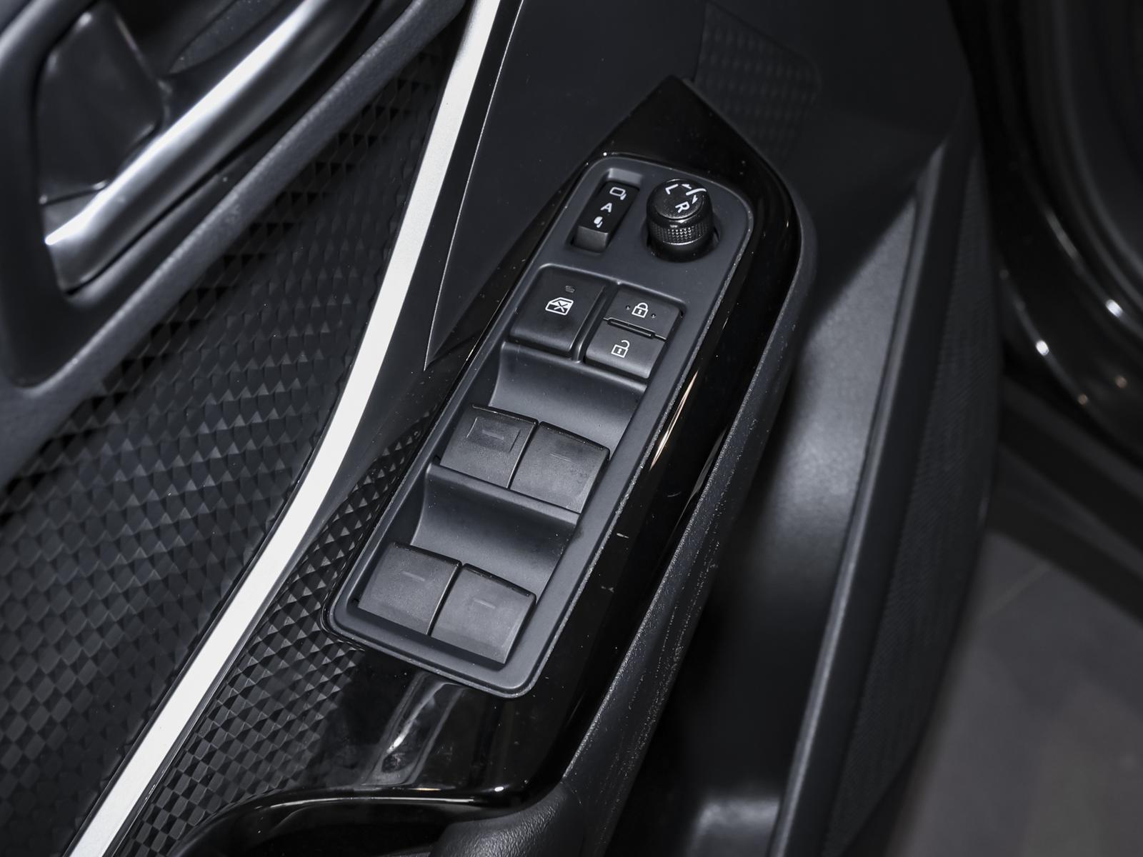 Toyota C-HR 5-deurs Basis