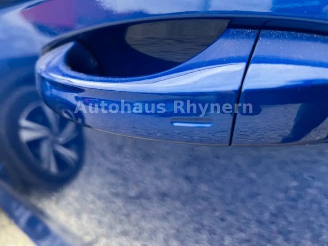 Volkswagen T-Roc 1.5 TSI DSG R-Line