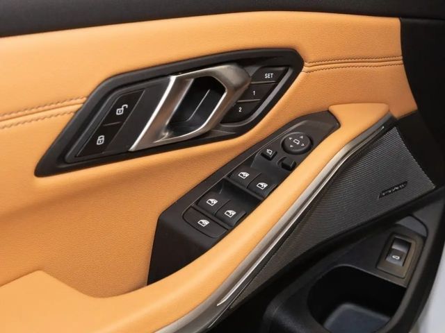 BMW 330 330i M-Sport Sedan xDrive