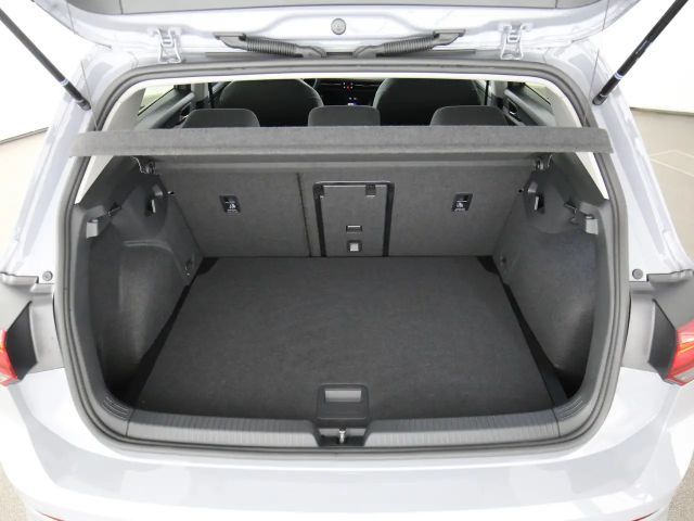 Volkswagen Golf 1.5 TSI Golf VIII Move