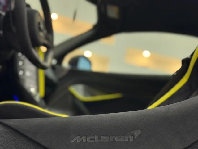 McLaren 750S Coupe *MSO*Voll-Carbon-Paket*Performance P1-Seats*