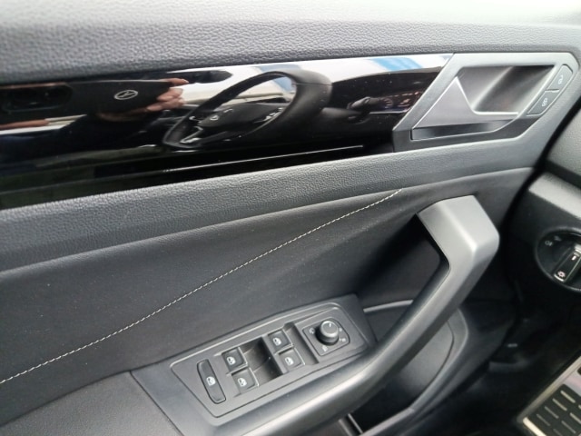 Volkswagen T-Roc 1.0 TSI R-Line