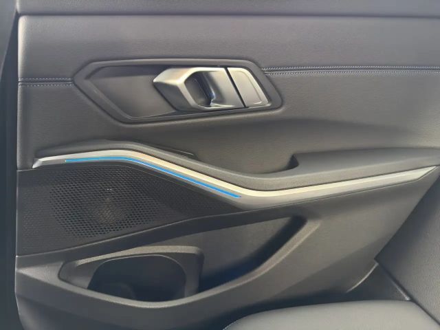 BMW 330 330e M-Sport Touring