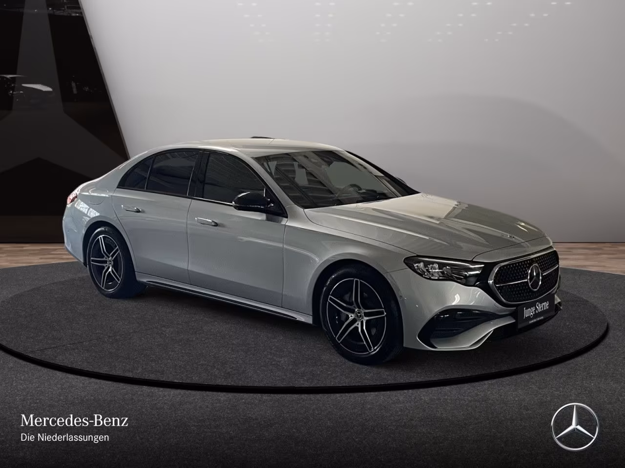 Mercedes-Benz E 200 AMG Line Sedan