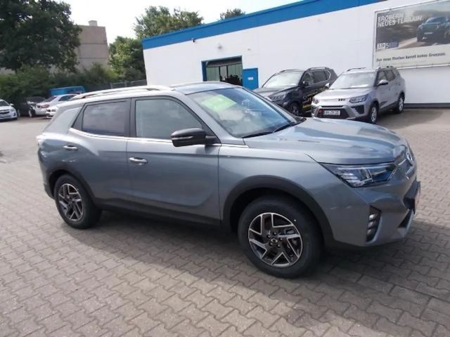 SsangYong Korando e-MOTION Titanium Leder LED Navigation