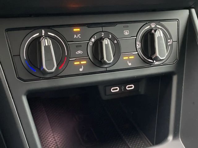 Volkswagen Taigo 1.0 TSI DSG R-Line Style