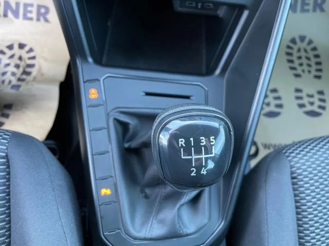 Volkswagen Polo Basis 1,0 Benziner 80PS