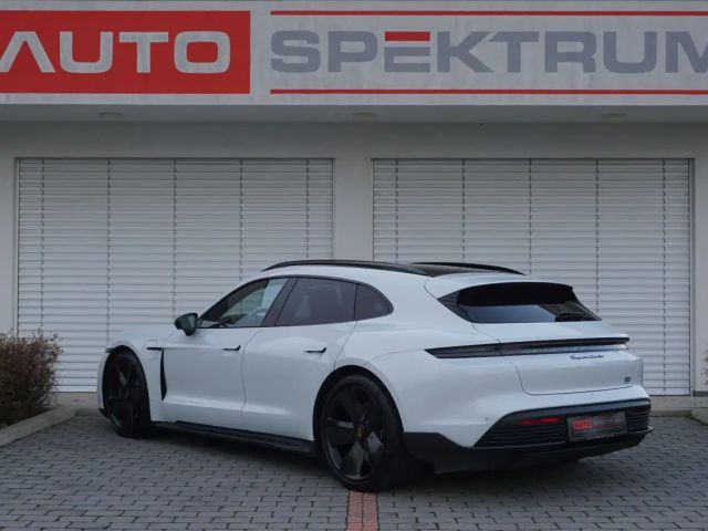 Porsche Taycan Sport Turismo Turbo