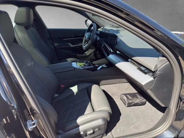 BMW 530 530e M-Sport Touring xDrive