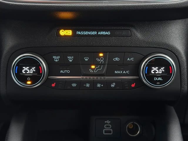 Ford Kuga Plug in Hybrid Titanium