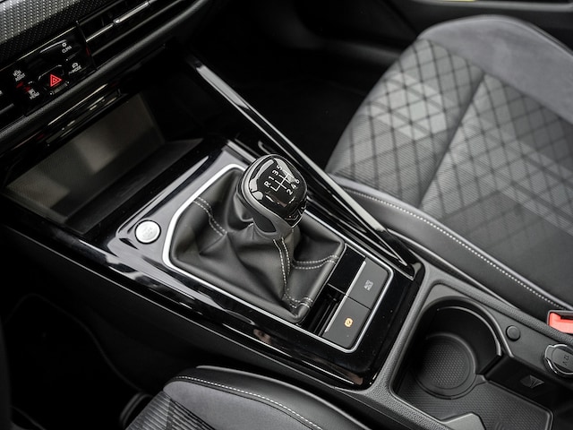 Volkswagen Golf 1.5 TSI Golf VIII R-Line