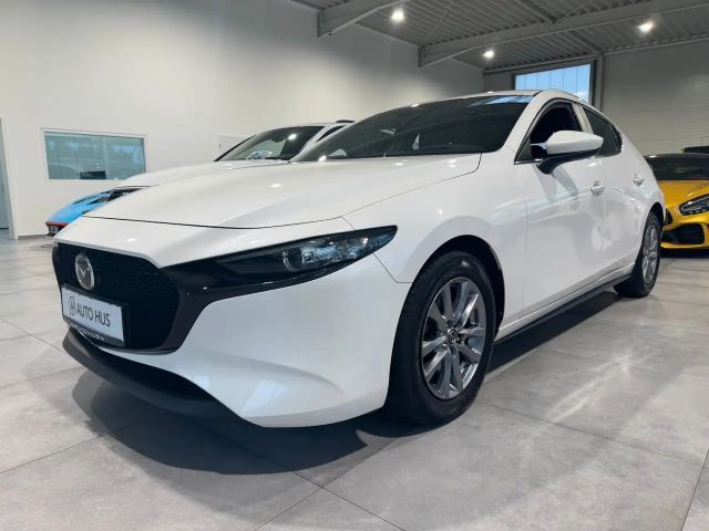 Mazda 3 Autom. Navigation/Head-Up Display/LED/PDC/ACC