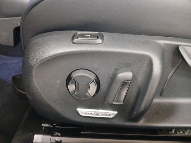 Volkswagen Passat 2.0 TDI Business DSG Variant