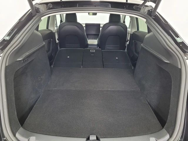 Tesla Model Y AWD Long Range