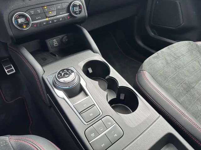 Ford Kuga Plug in Hybrid ST Line X