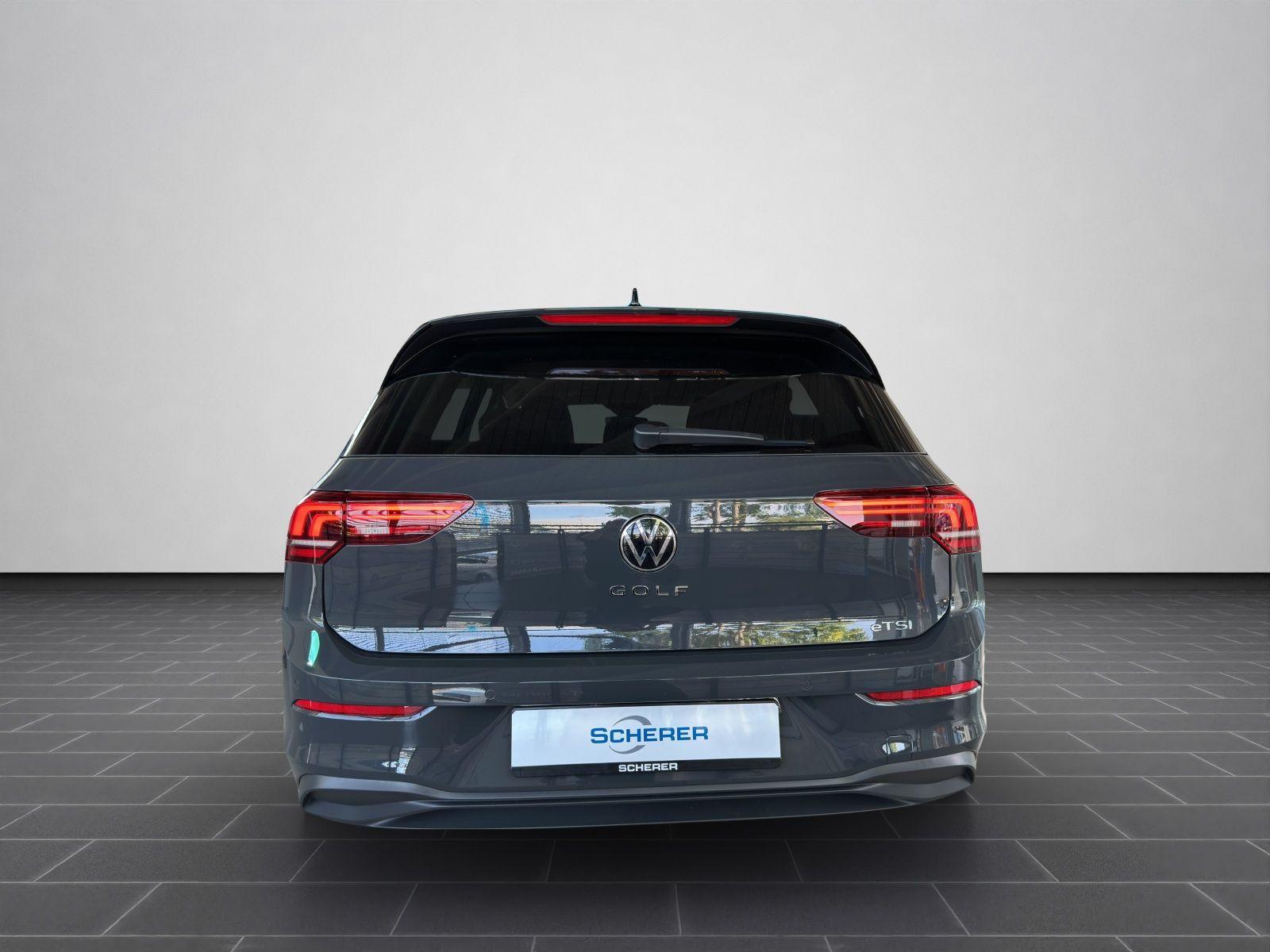 Volkswagen Golf 1.5 eTSI DSG Golf VIII Life