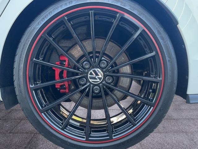 Volkswagen Golf 2.0 TSI Golf VIII