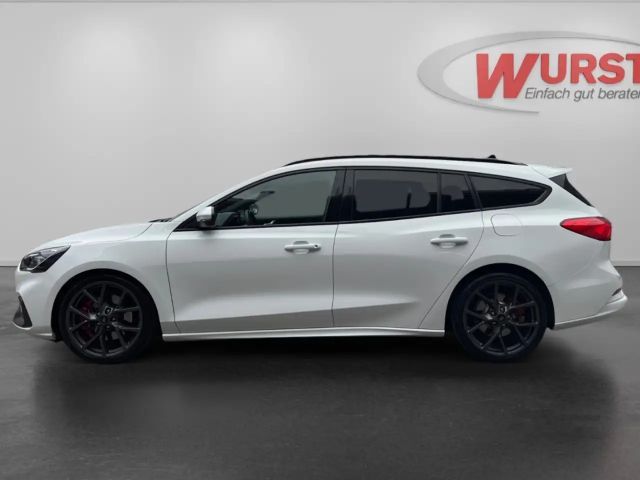 Ford Focus EcoBoost ST Line Wagon
