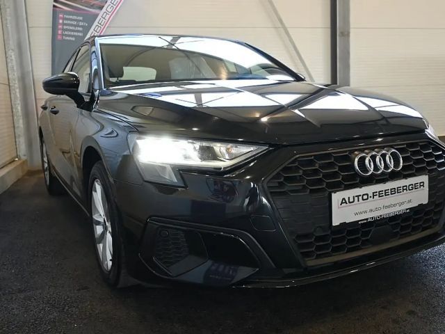 Audi A3 30 TFSI S-Tronic Sedan
