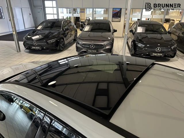 Mercedes-Benz A 220 A 220 d