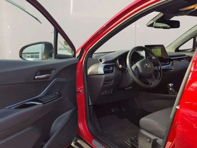 Toyota C-HR Hybride Team D