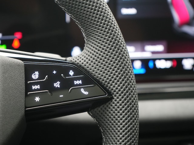 Audi A6 Avant Quattro S-Tronic