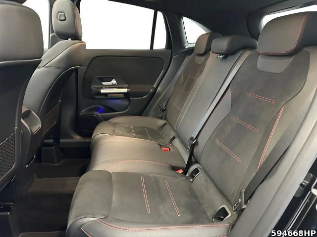 Mercedes-Benz GLA 180 AMG Line