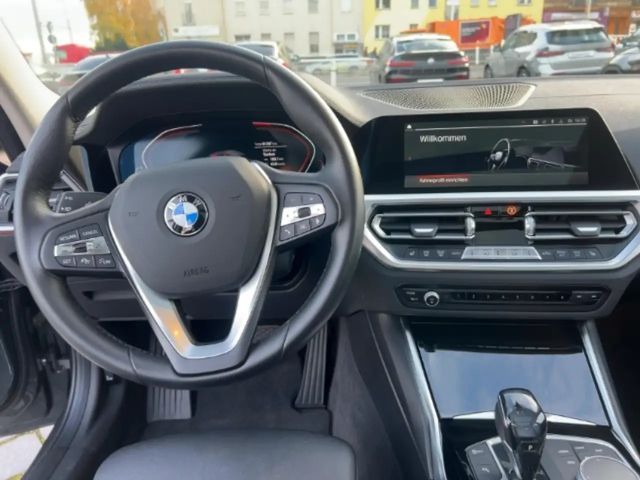 BMW 320 320d Luxury Line Touring