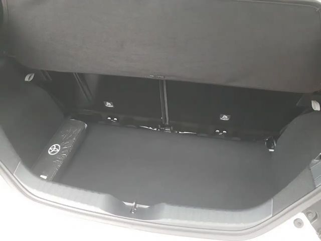 Toyota Aygo Hatchback Play